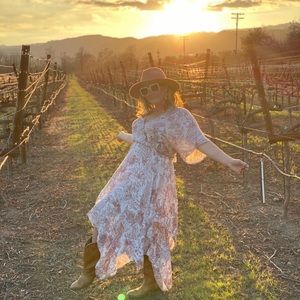 Dress worn only twice.